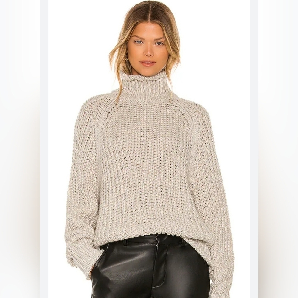 LBLC THE LABEL JULES SWEATER. CROPPED FUNNEL NECK. SIZE SMALL. DOVE GREY.